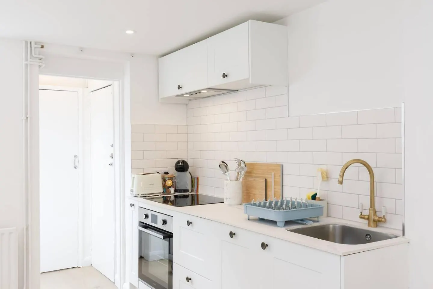 Central Quiet Cottage Walk To Shops, Bars & Beach Brighton